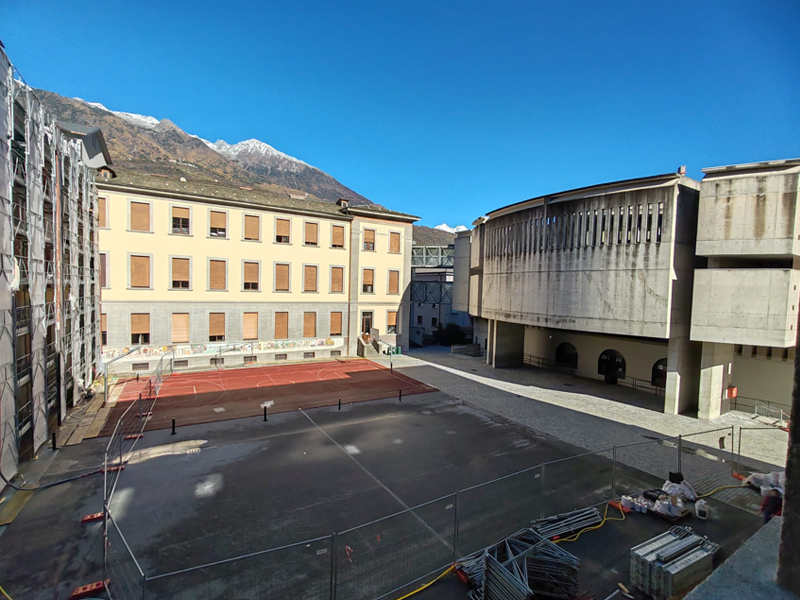 Cortili annessi ad edifici scolastici Viale T. Ambrosetti